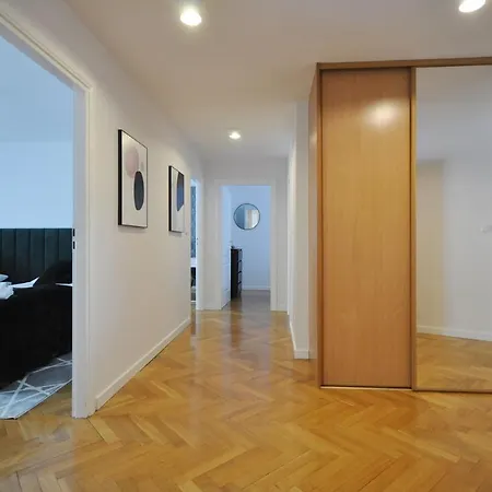 Family First Apartmán