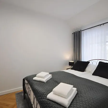 Family First Lägenhet